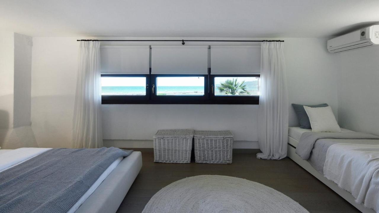 Soleado Beachfront Villa Skala Fourkas Exterior photo